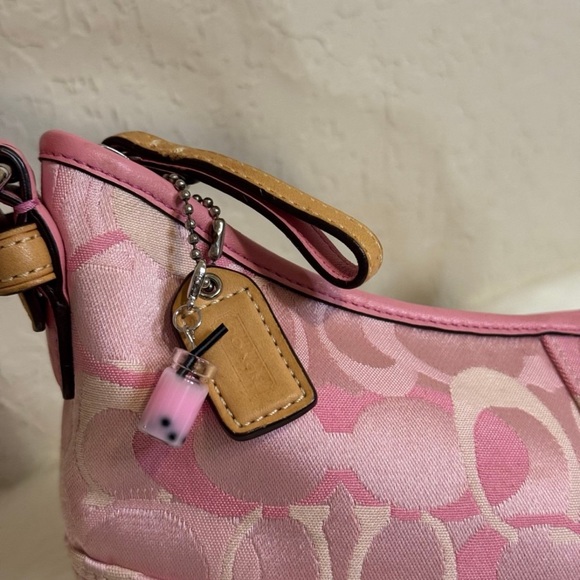 Coach Soho Optic Signature Small Hobo - Picture 7 of 12